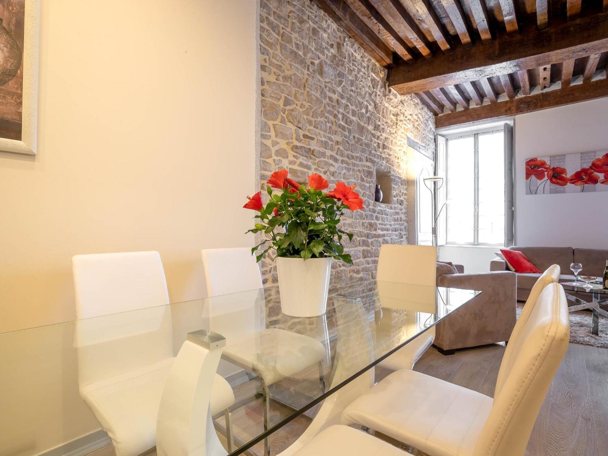 Residence Beaune Sweet Home, 4 Appartements D'Exception Avec Parking Inclus Номер фото